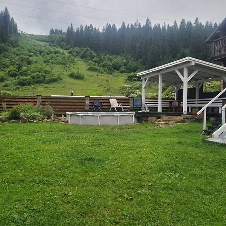 Ліза Apartment Slavsko Exterior foto