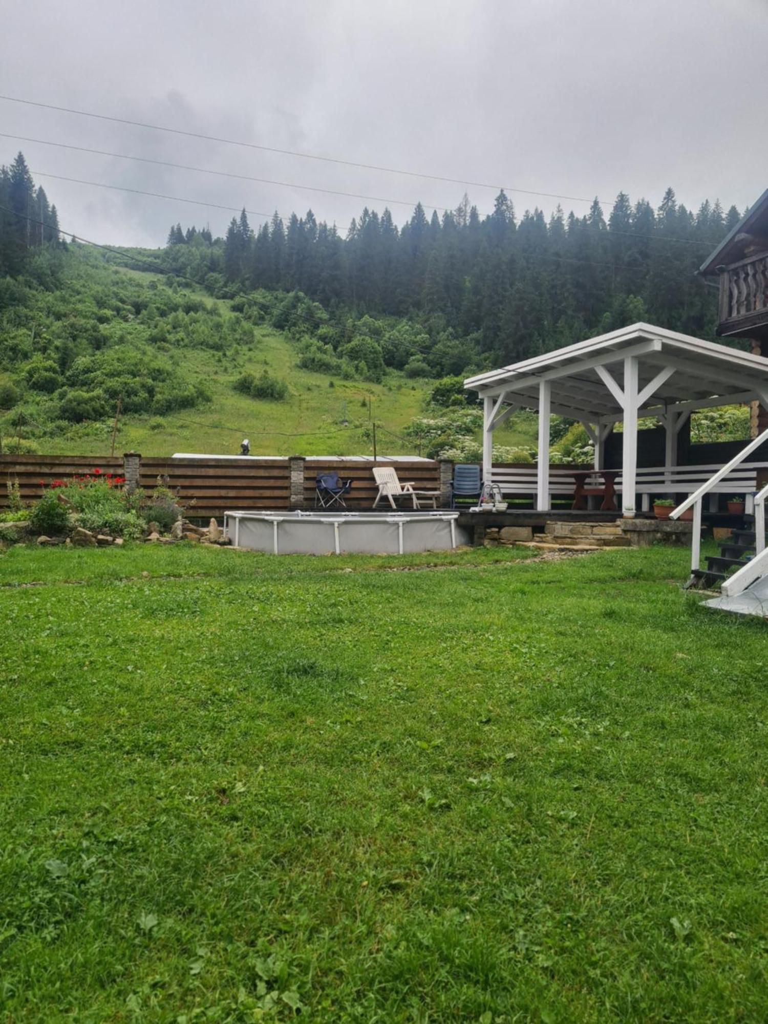 Ліза Apartment Slavsko Exterior foto